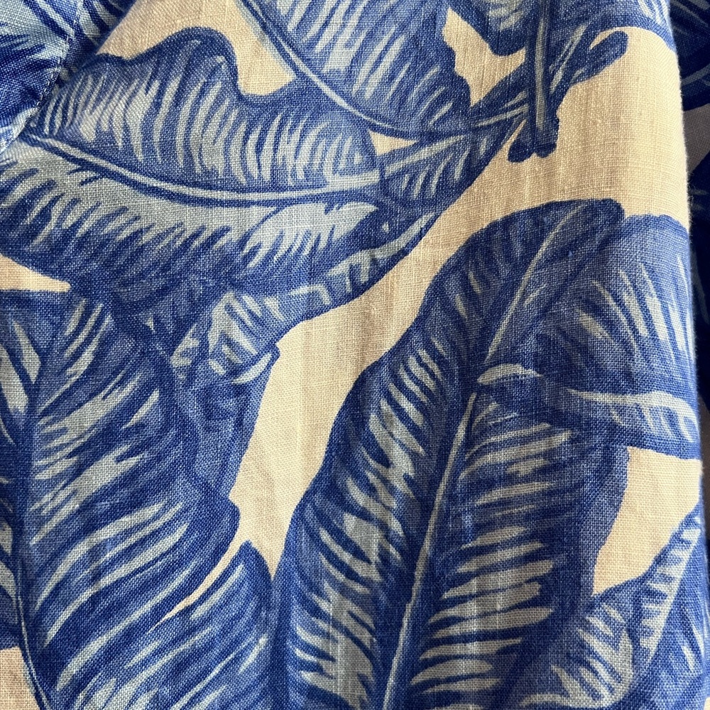 Vineyard vines 100% linen, banana leaf white and blue tunic shirt - Picture 4 of 11